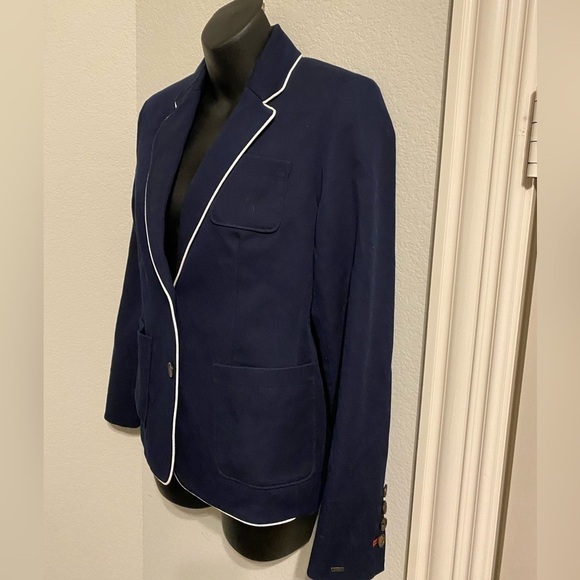 Tommy Hilfiger midnight blue, 2 button blazer, w/pockets, tailored look - Picture 2 of 13